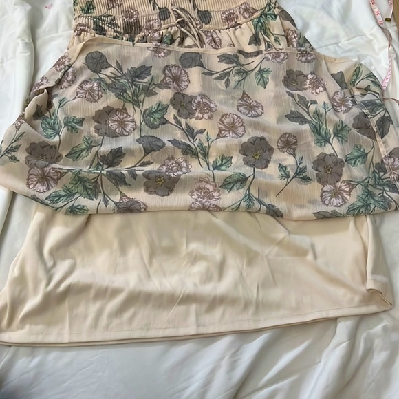 ☀️3 for $40! Black Tape by Dex Cream Blush Vintage Floral Maxi Dress - Picture 11 of 12